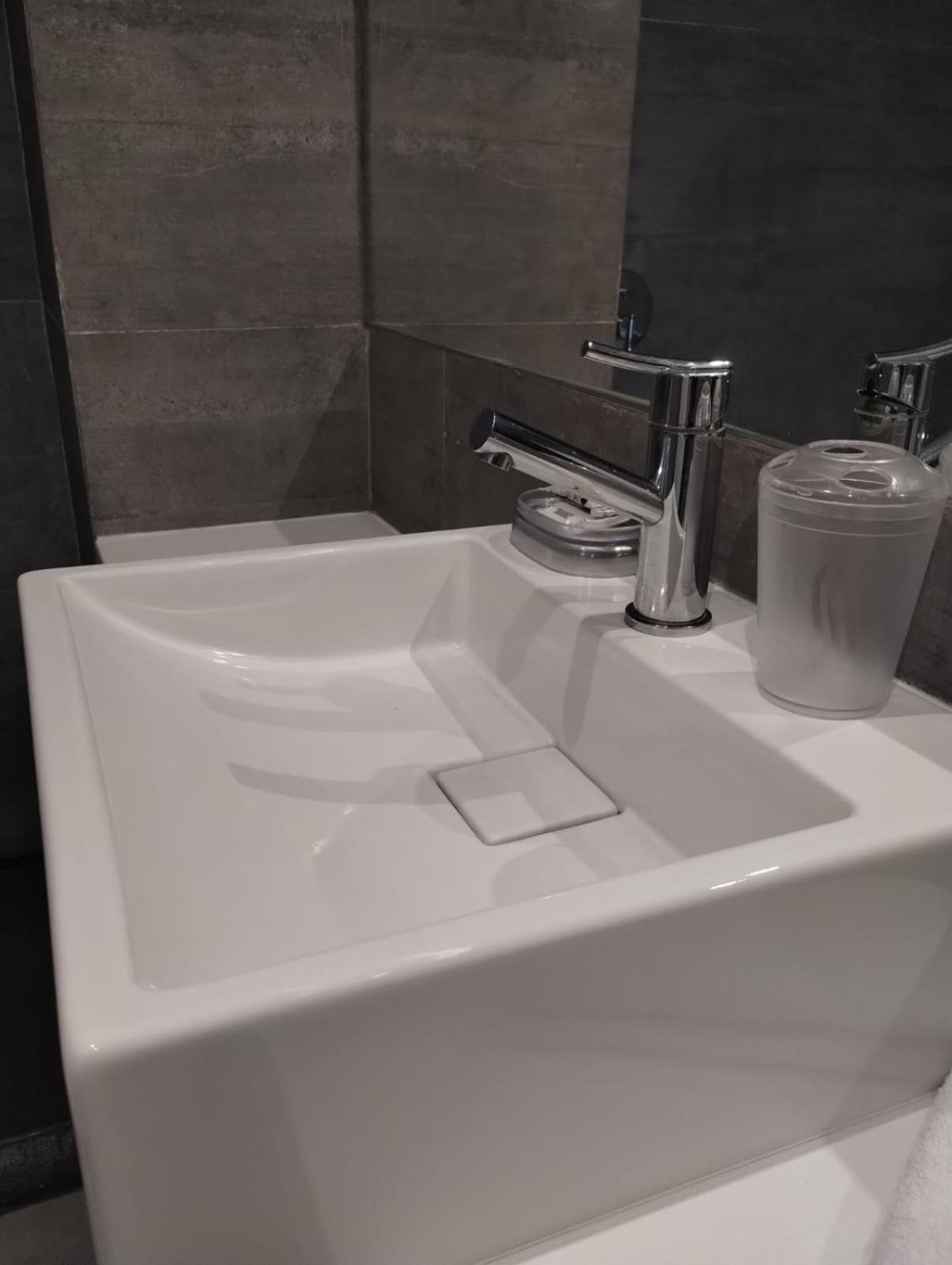 Wesleep Paraguay Departamentos En Microcentro Μπουένος Άιρες Εξωτερικό φωτογραφία